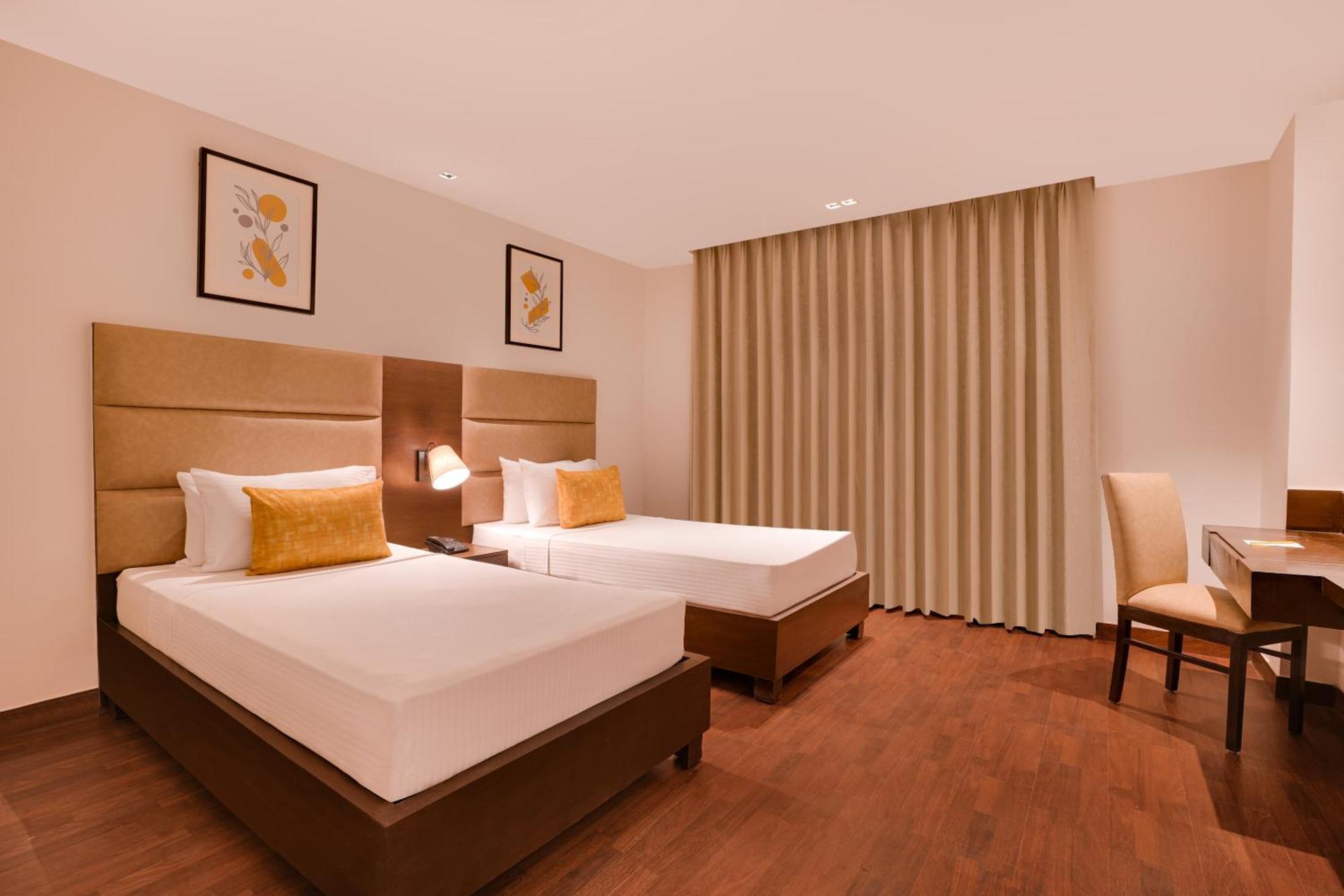 Lemon Tree Hotel, Noida Exterior foto